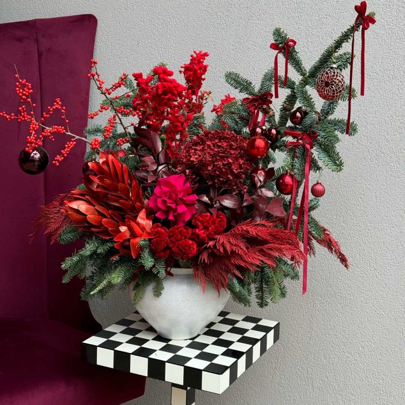 Perfect centerpiece christmas in a vase